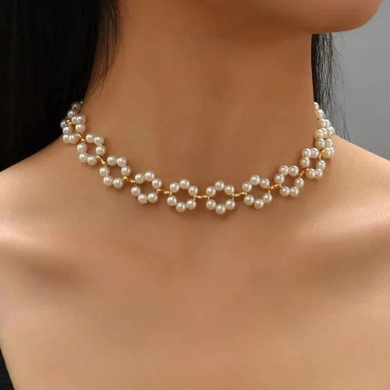 Collana Choker con Margherita Floreale in Perle